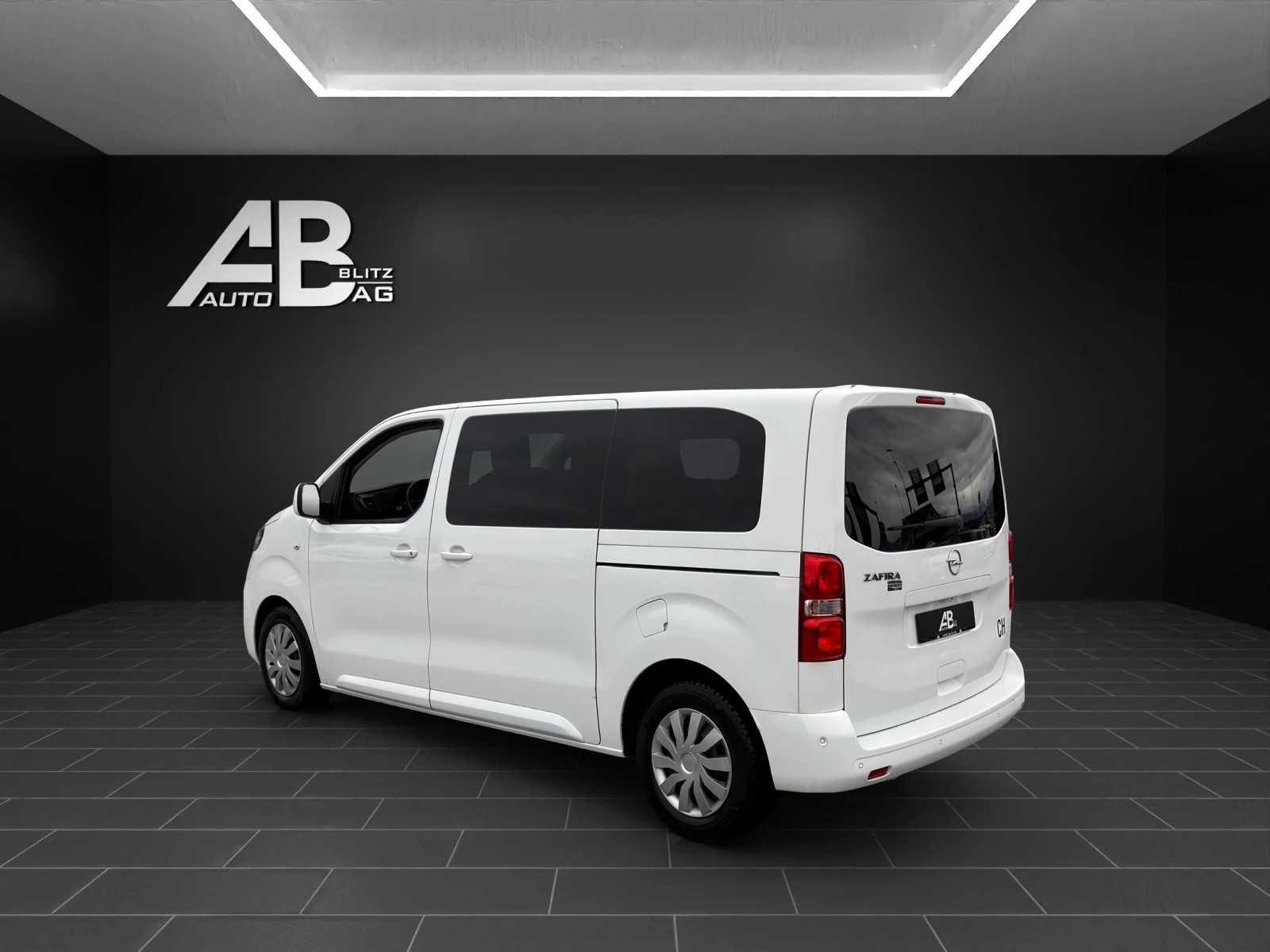OPEL Zafira Life 2.0 CDTI Business Edition M Automatik-image-2