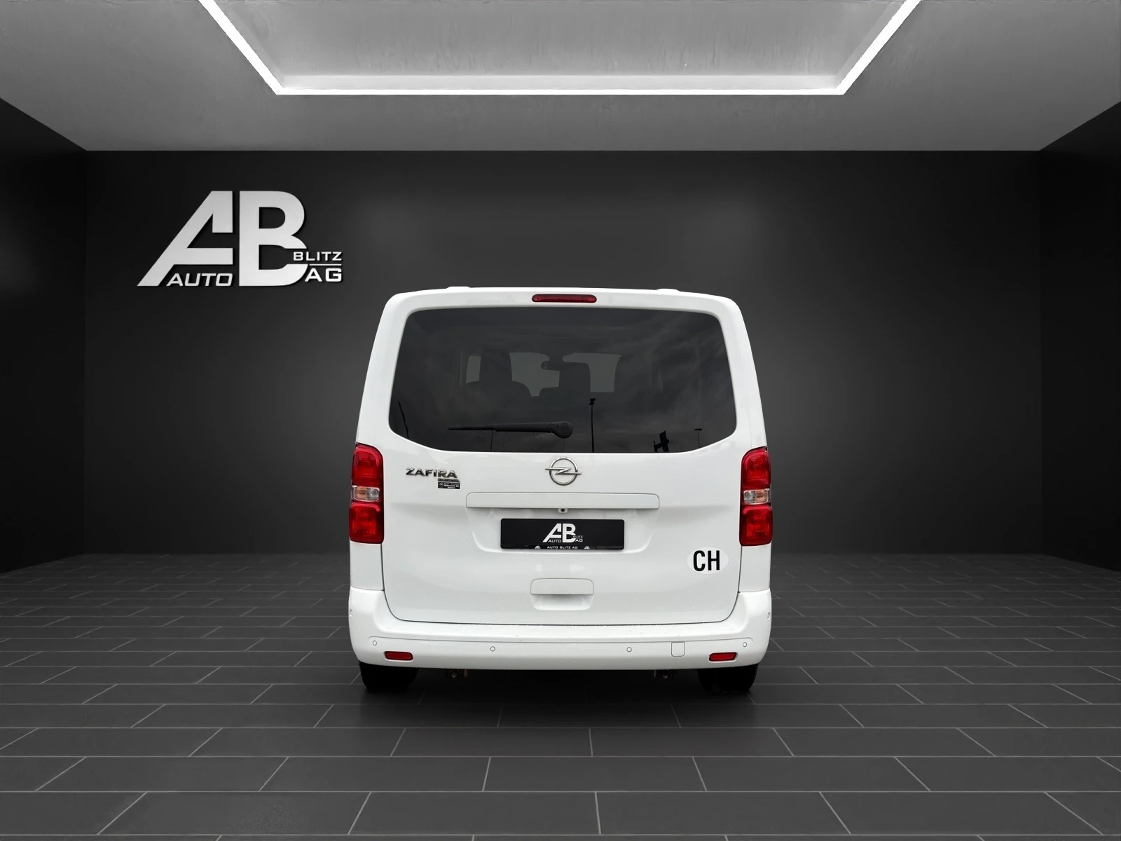 OPEL Zafira Life 2.0 CDTI Business Edition M Automatik-image-3