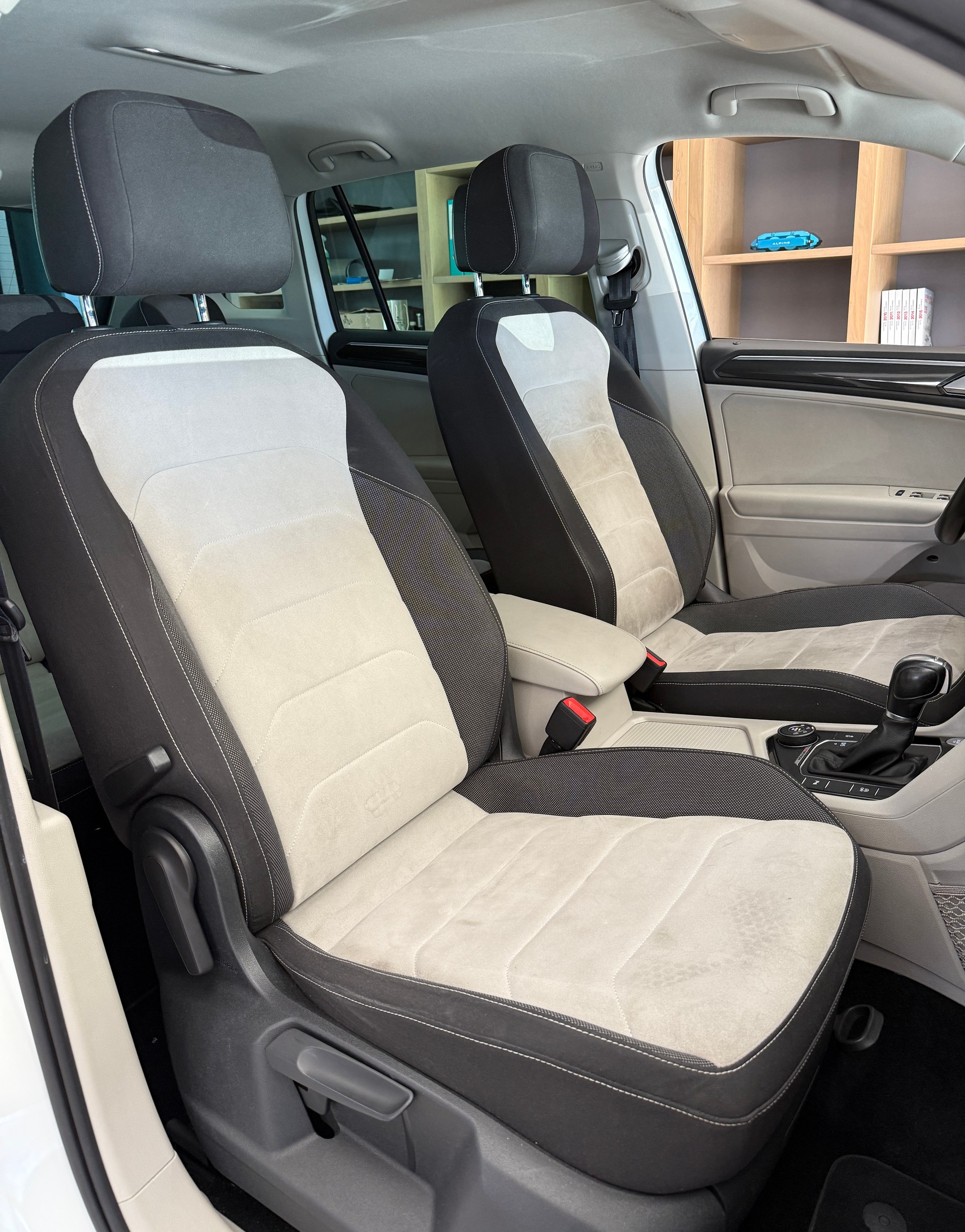 VW Tiguan 2.0TSI Highline 4Motion DSG R-Line-image-15