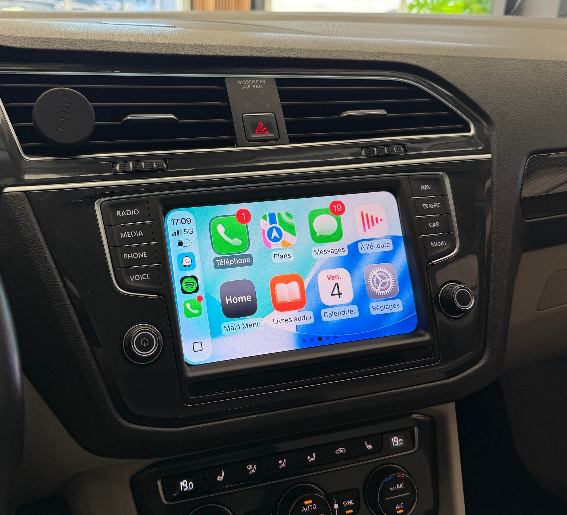 VW Tiguan 2.0TSI Highline 4Motion DSG R-Line-image-7