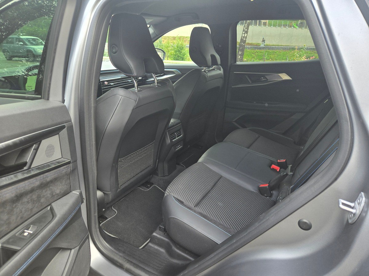 RENAULT Austral 1.2 E-Tech esprit Alpine-image-6