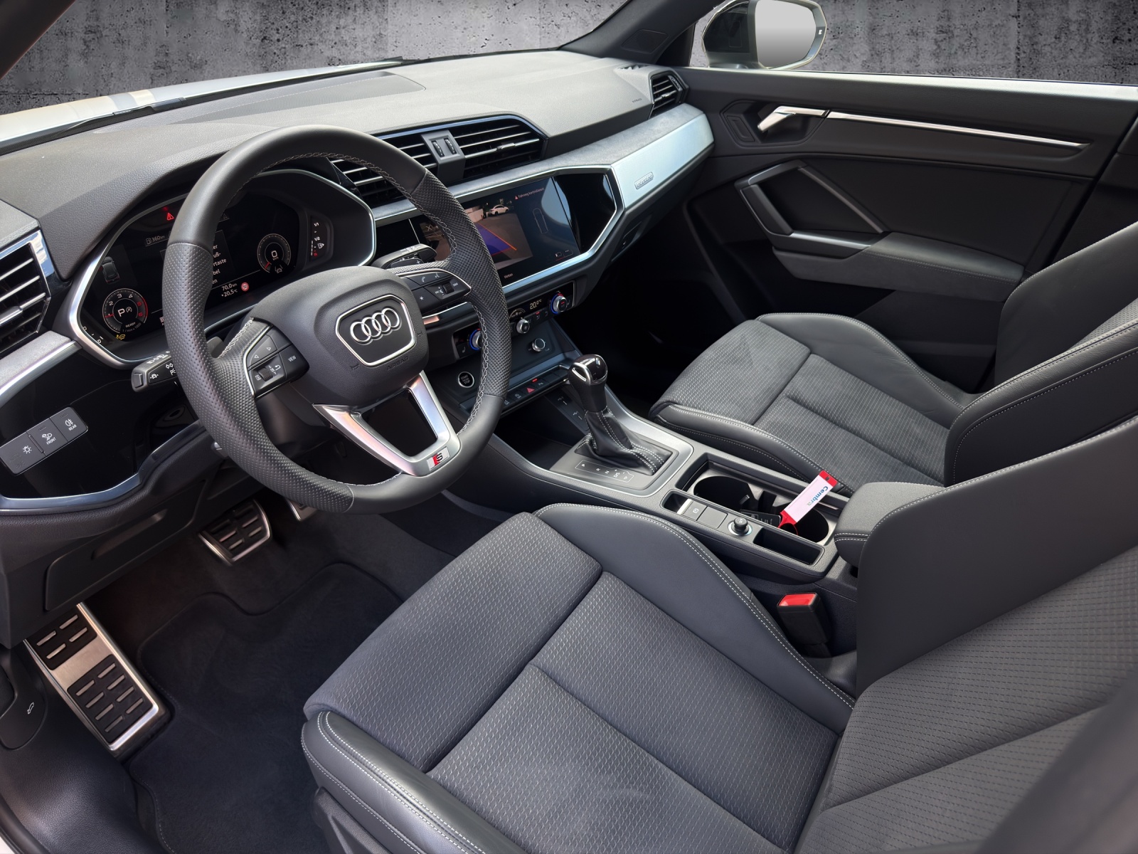 AUDI Q3 Sportback 40 TDI S line quattro S-tronic *CH-FZG / Gratisservice / Garantie*-image-7