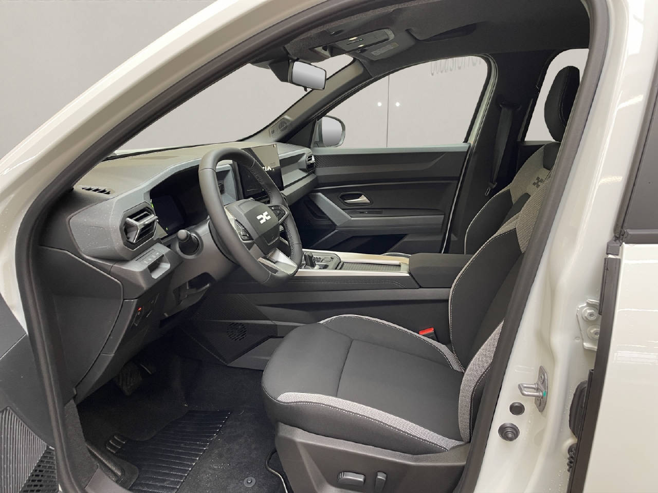 DACIA Bigster 1.8 Hybrid Journey-image-3