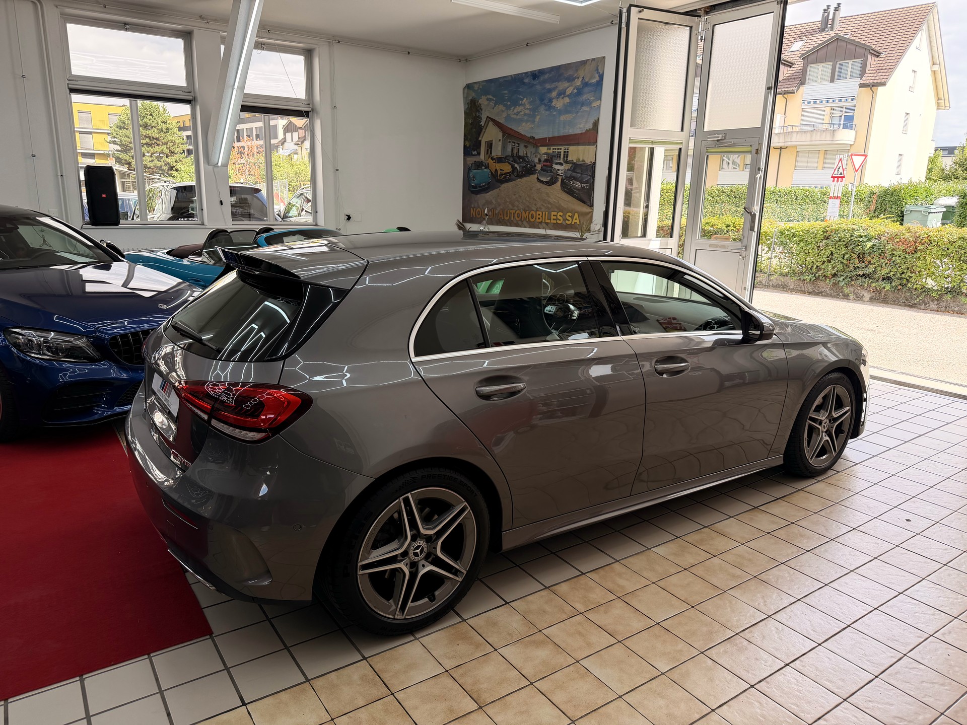 MERCEDES-BENZ A 250 AMG Line 7G-DCT-image-6