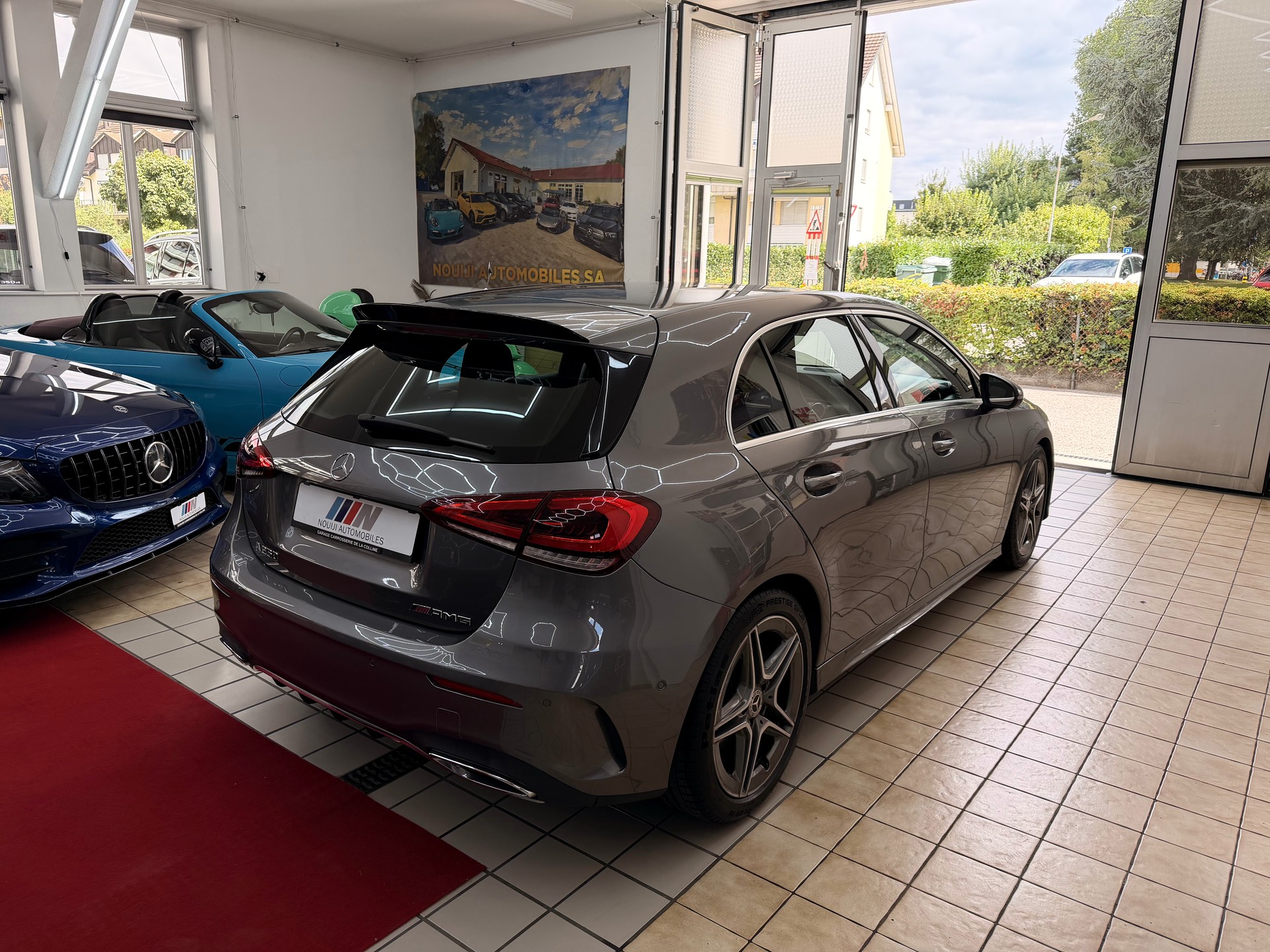 MERCEDES-BENZ A 250 AMG Line 7G-DCT-image-5