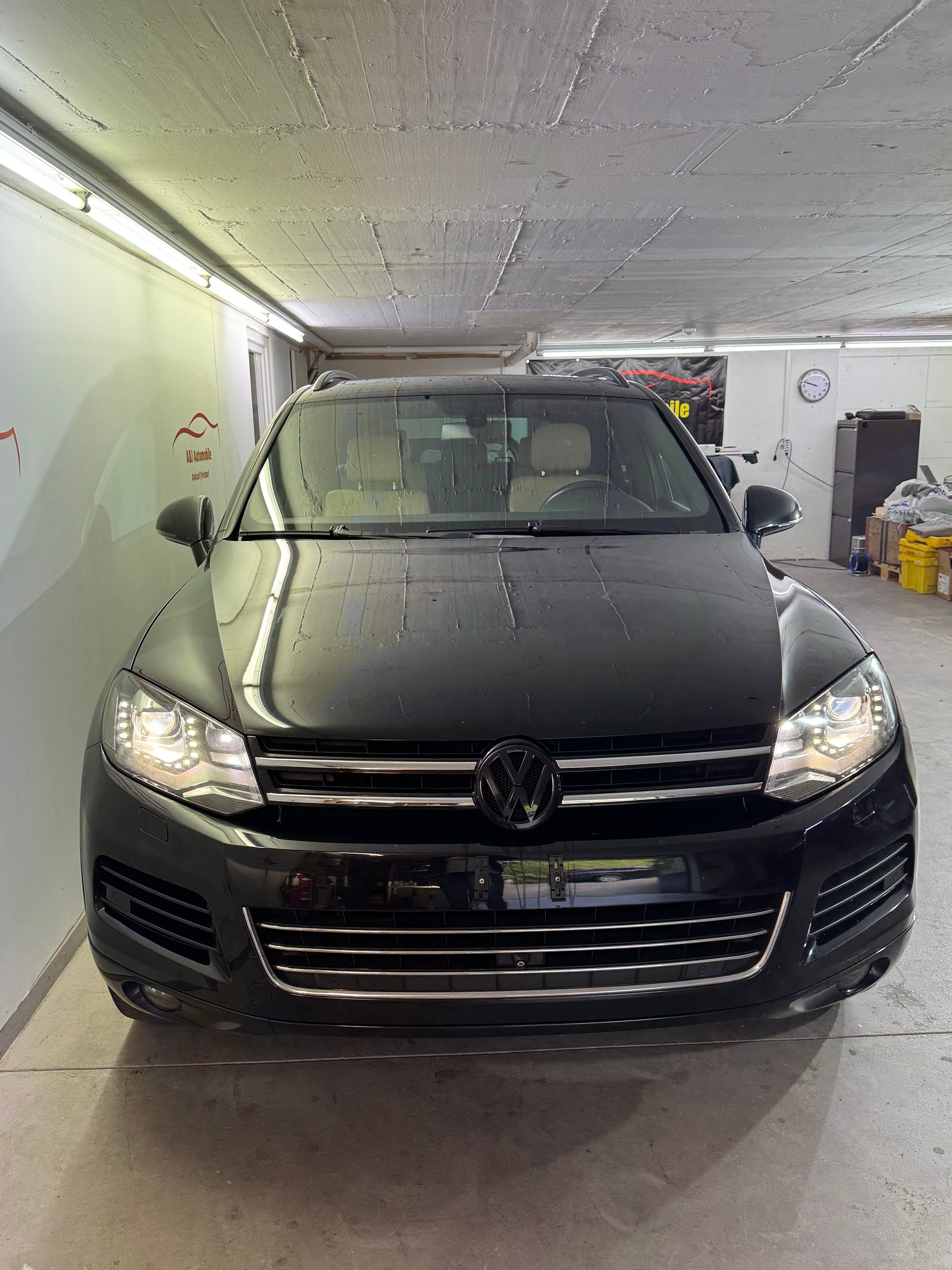 VW Touareg 4.2 TDI Tiptronic Exclusive-image-4