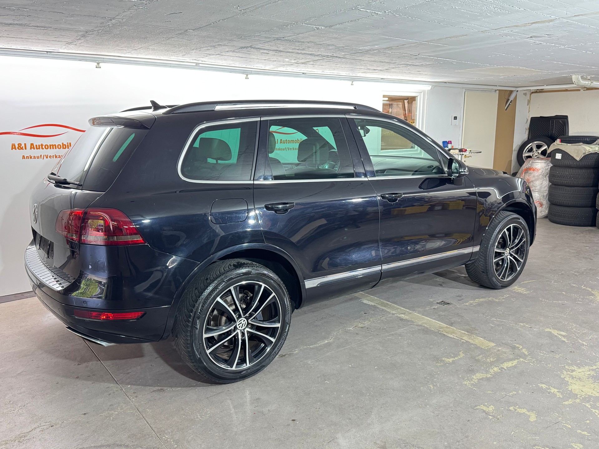 VW Touareg 4.2 TDI Tiptronic Exclusive-image-2