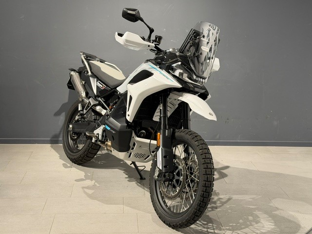 CF MOTO 1000MT-X-showroom-element-1