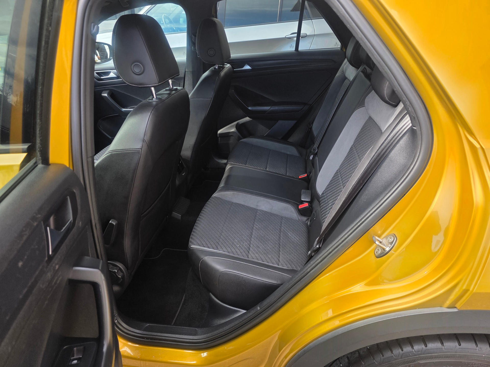 VW T-Roc 2.0 TSI Sport DSG 4Motion-image-12