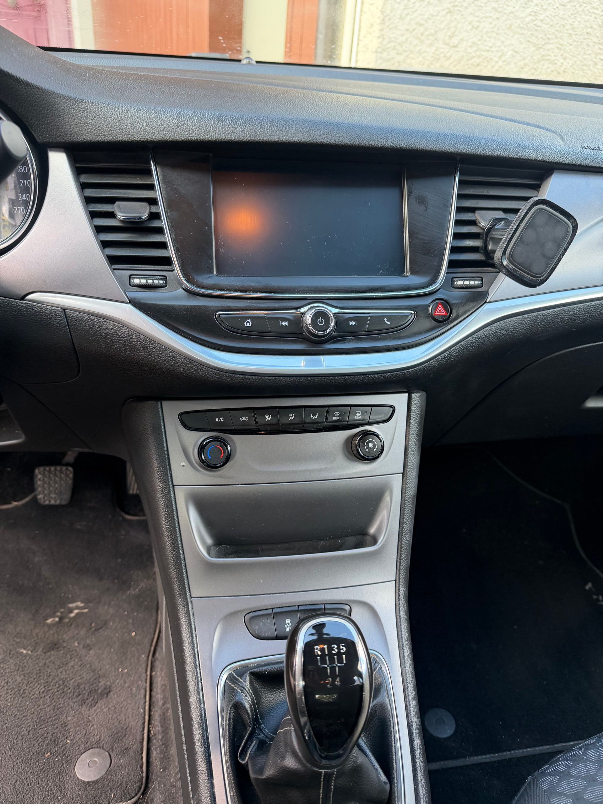 OPEL Astra 1.4i-image-8
