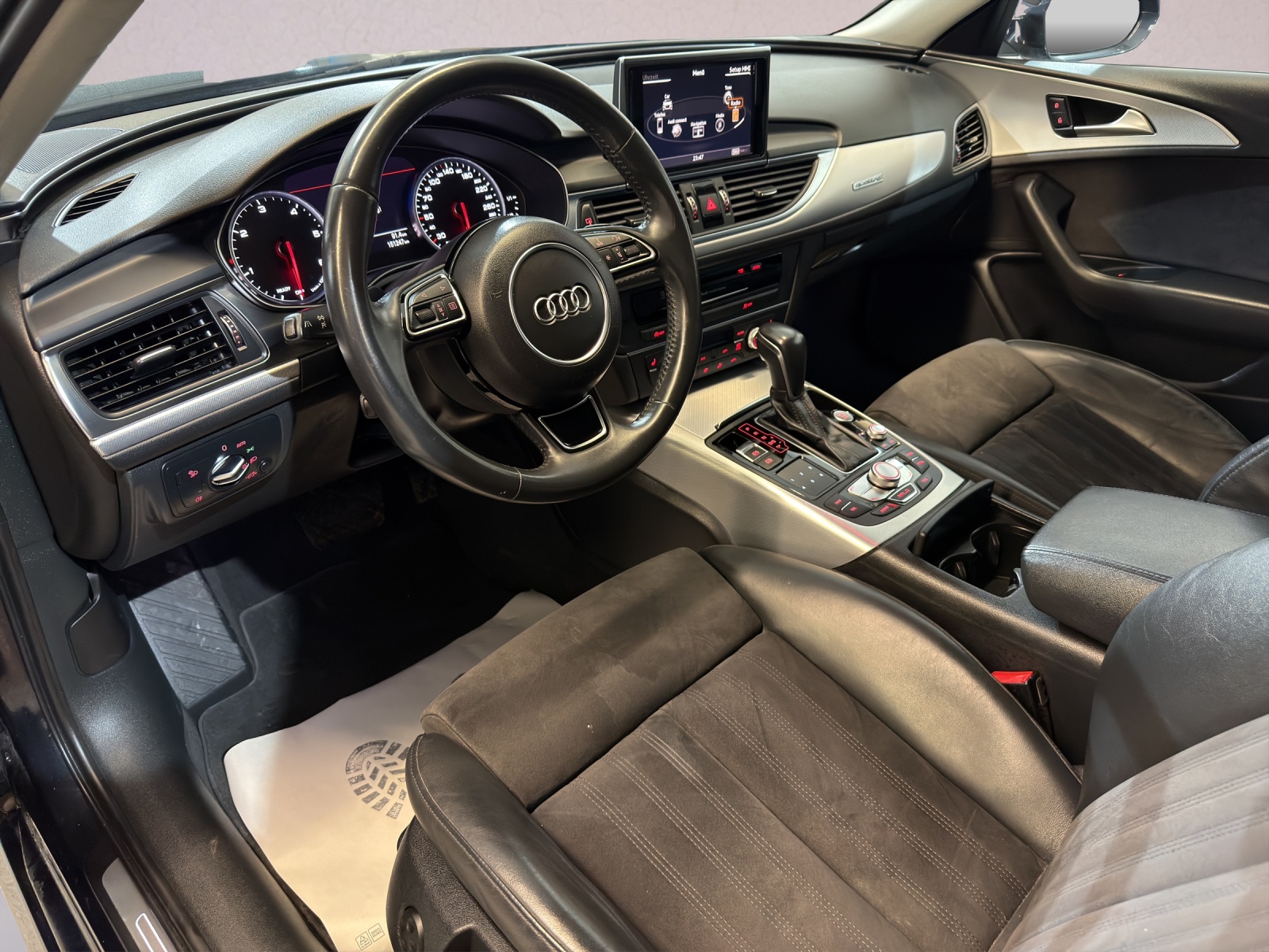 AUDI A6 Avant 3.0 TDI V6 quattro S-tronic-image-7