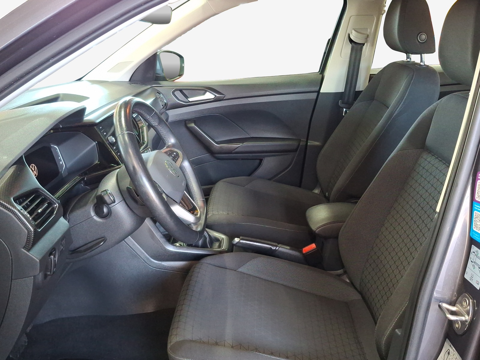VW T-Cross 1.0 TSI Life Limited DSG-image-7