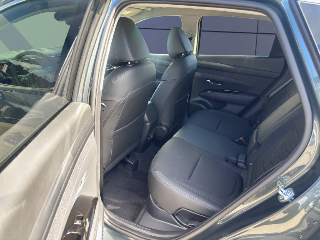 HYUNDAI TUCSON 1.6 T-GDi Hybrid Amplia 2WD-image-10
