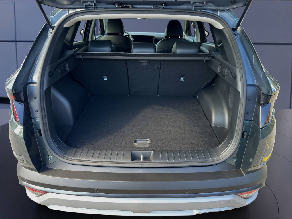 HYUNDAI TUCSON 1.6 T-GDi Hybrid Amplia 2WD-image-12