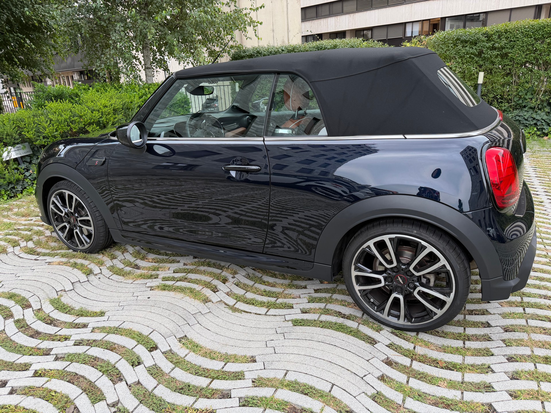MINI 2.0i Cooper S-image-1