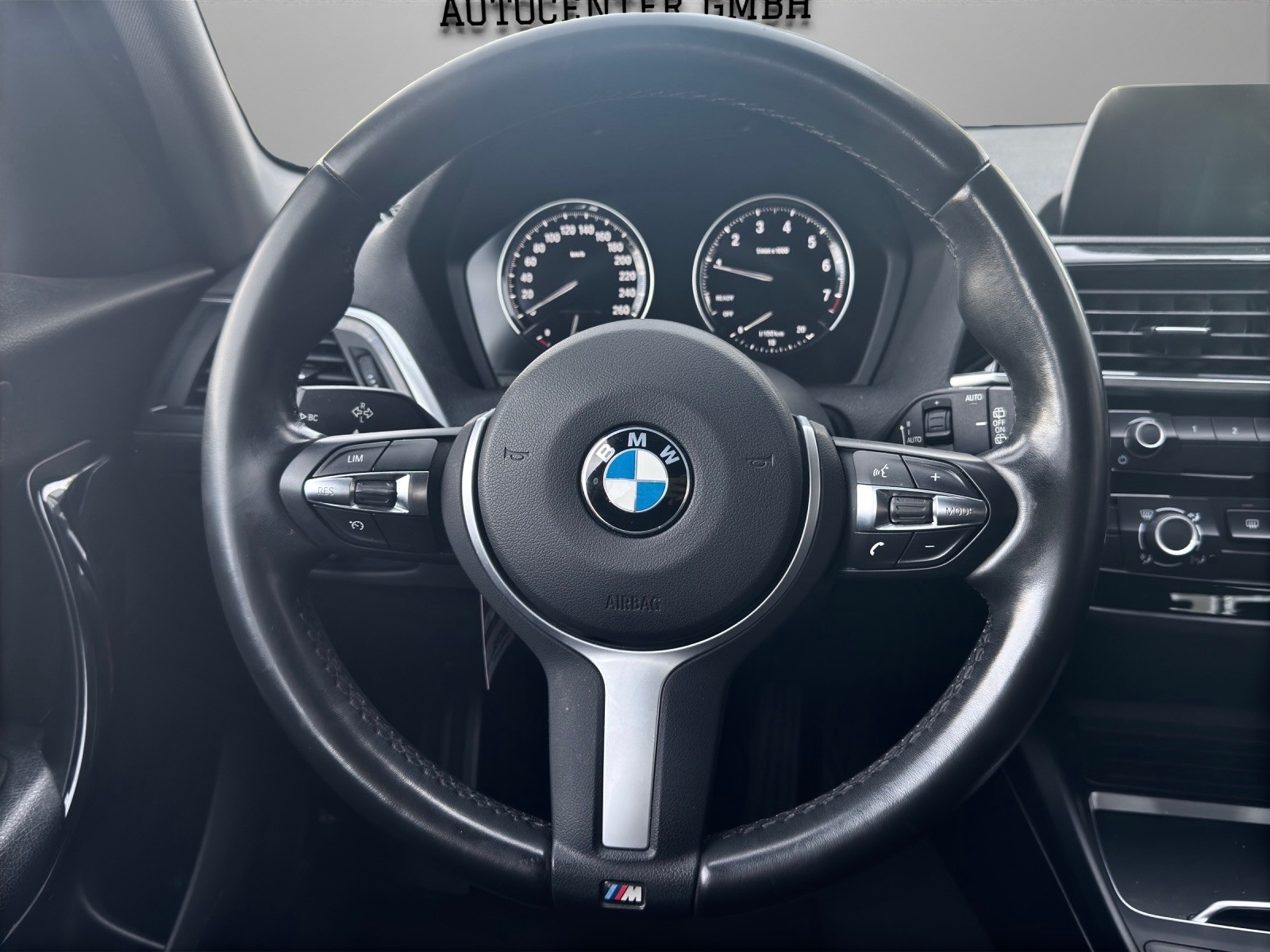 BMW 118i Steptronic-image-9