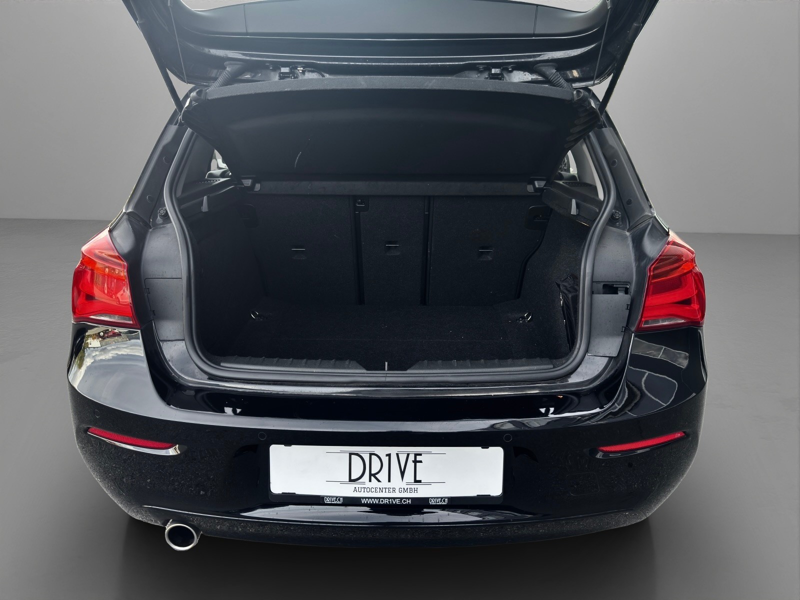 BMW 118i Steptronic-image-11