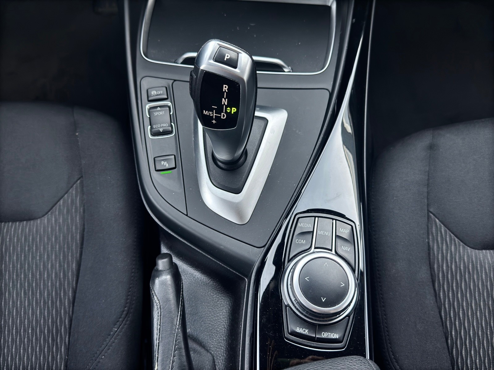 BMW 118i Steptronic-image-12
