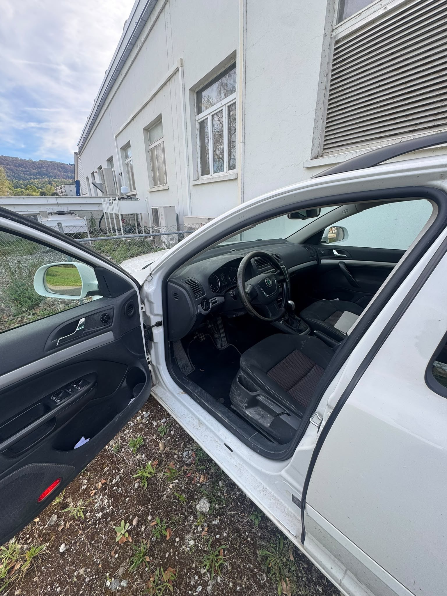 SKODA Octavia Combi 1.9 TDI Adventure 4x4 FIXPREIS!!!-image-6