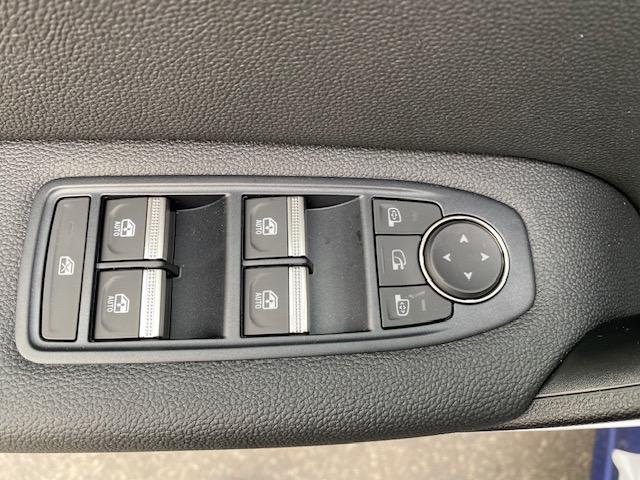 MITSUBISHI Grandis 1.3 MH Instyle-image-8