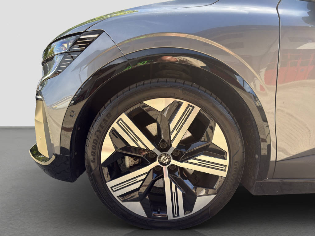 RENAULT Megane-image-6