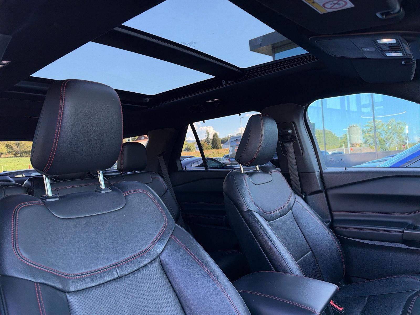 FORD Explorer ST-Line 3.0 V6 Plug-in Hybrid (CH) ** 7 Places **-image-28