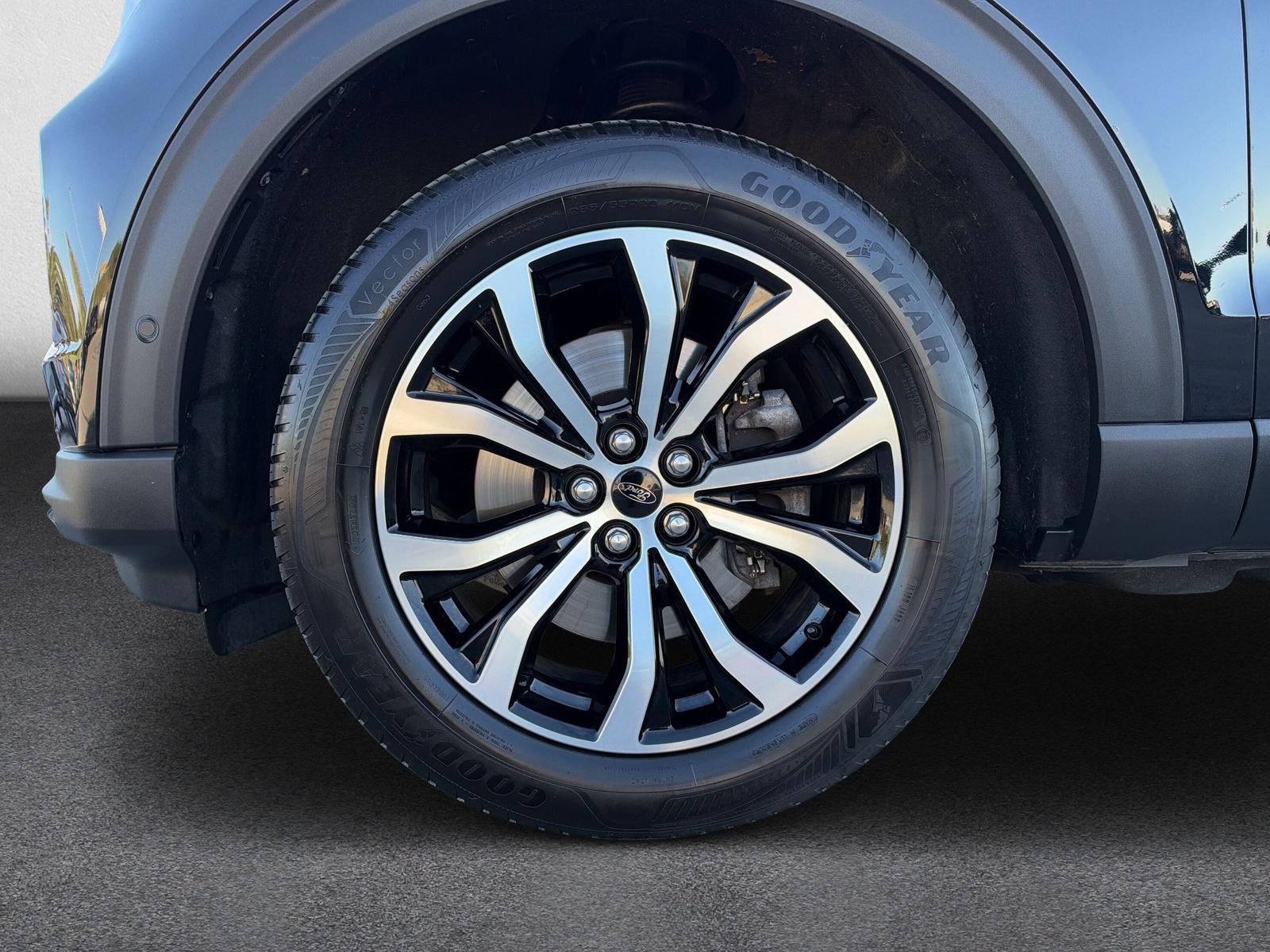 FORD Explorer ST-Line 3.0 V6 Plug-in Hybrid (CH) ** 7 Places **-image-9