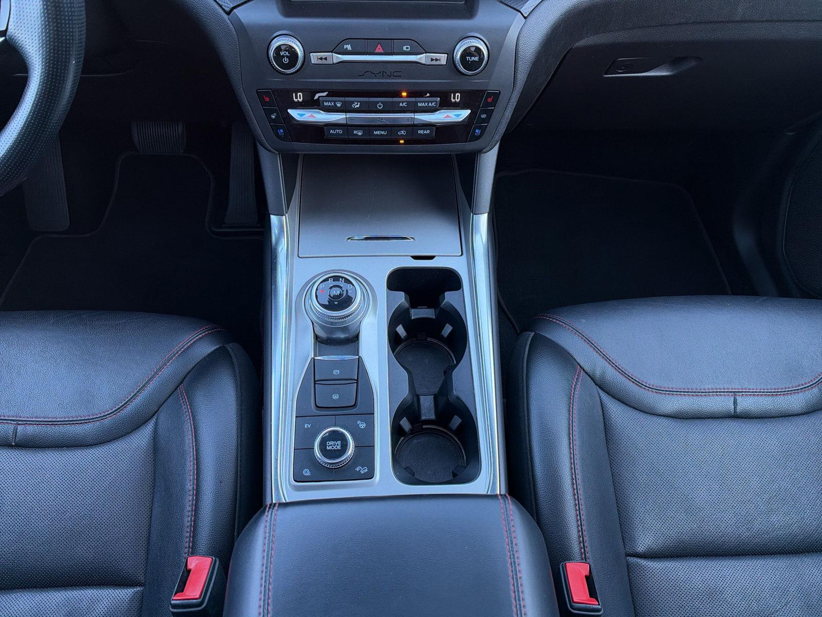 FORD Explorer ST-Line 3.0 V6 Plug-in Hybrid (CH) ** 7 Places **-image-26