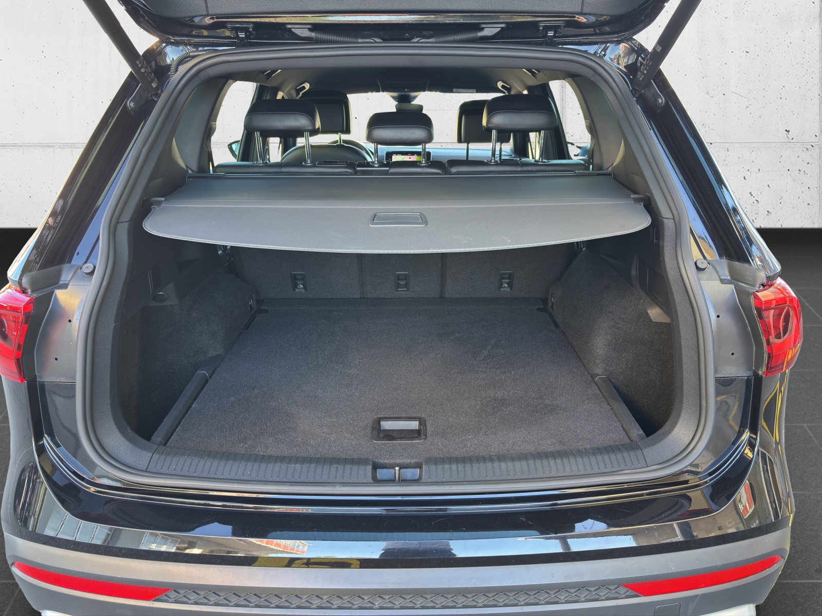 SEAT Tarraco 2.0TSI 4Drive DSG Excellence mit Automatische Distanzregelung & LED-Scheinwerfer-image-7