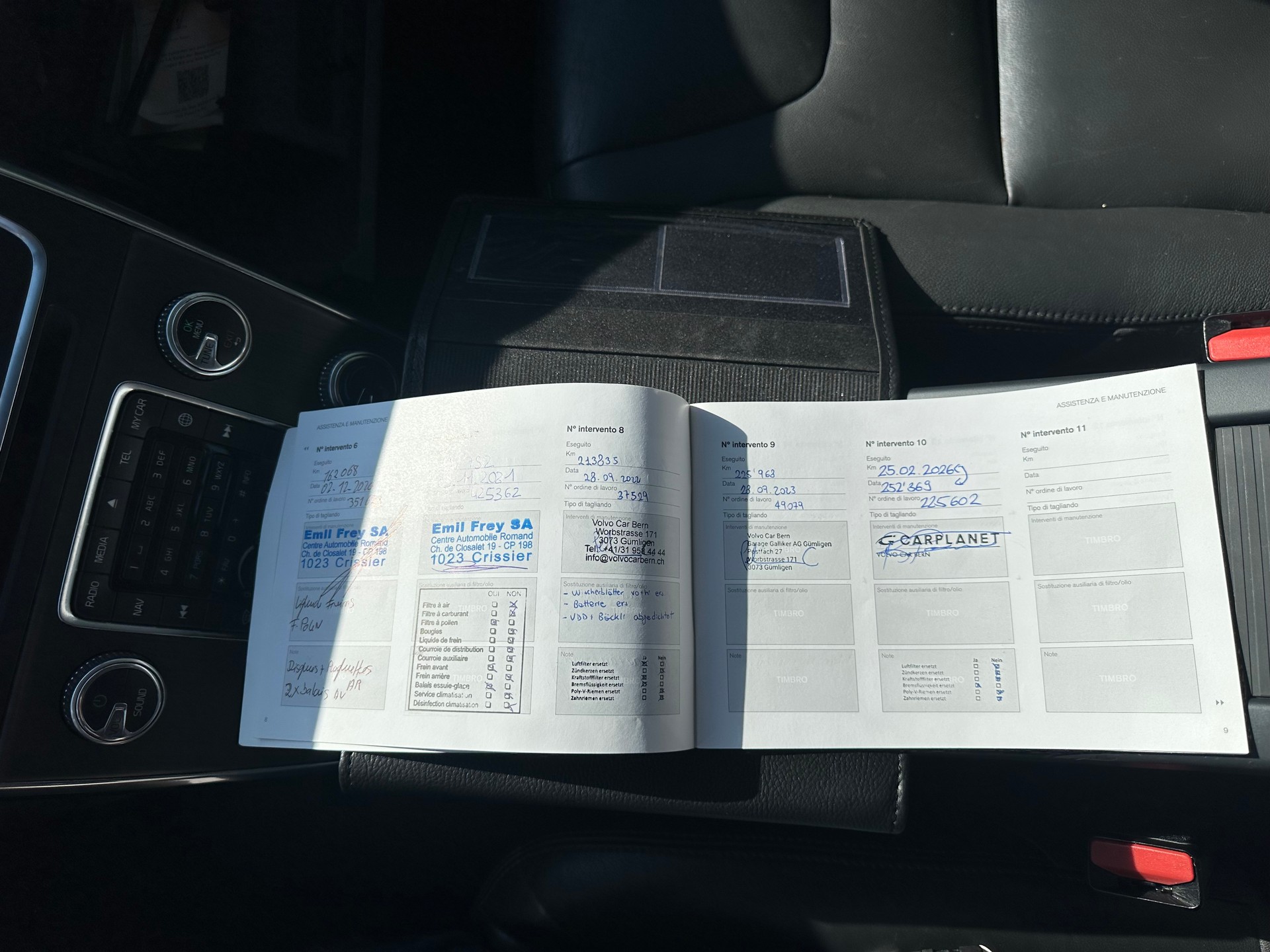 VOLVO V60 D4 Momentum-image-14