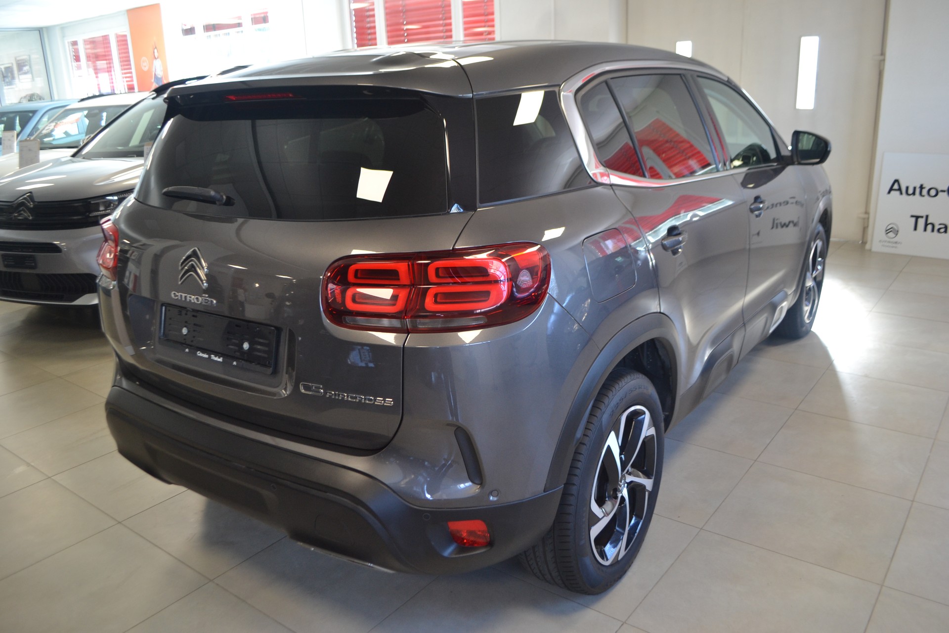CITROEN C5 Aircross 1.5 BlueHD Feel EAT8-image-3
