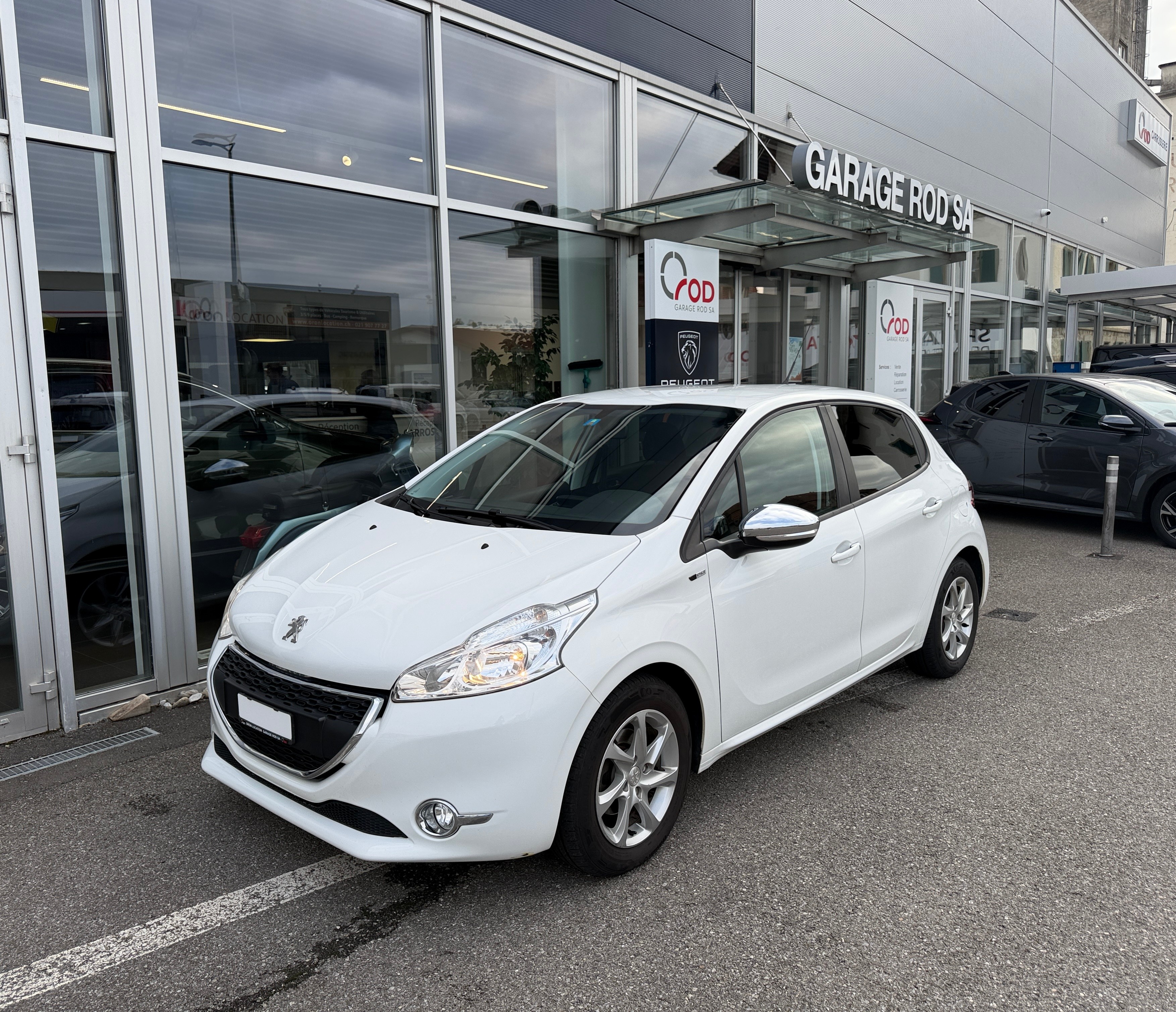 Car photo
