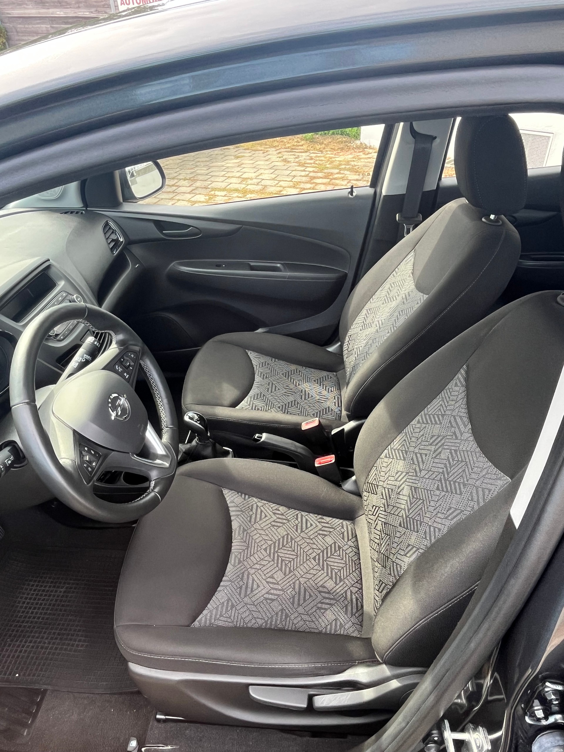 OPEL Karl 1.0 EcoFLEX Active Easytronic-image-9
