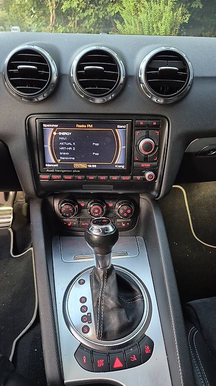 AUDI TTS Roadster 2.0 TFSI quattro S-tronic-image-2
