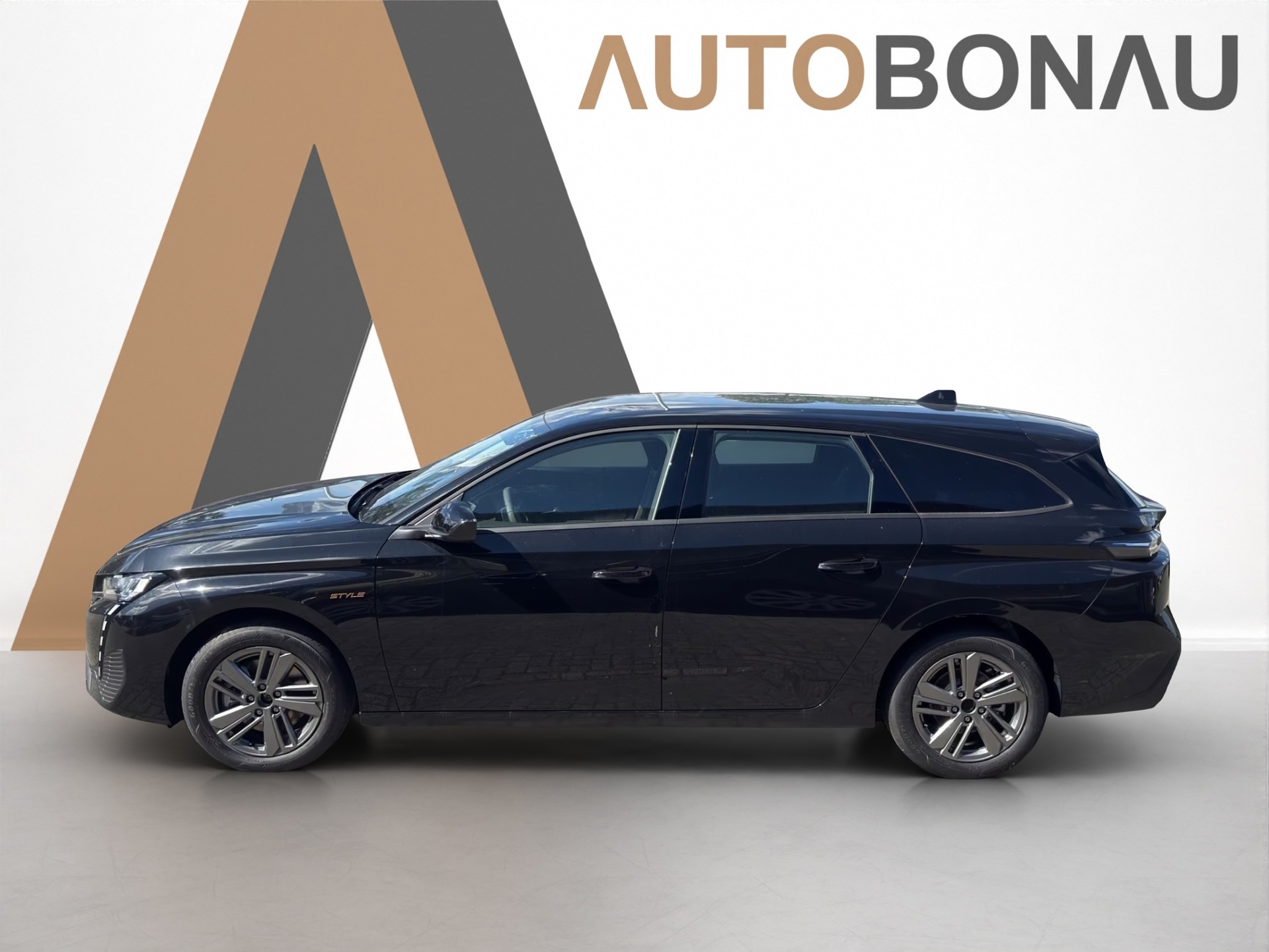 PEUGEOT 308 SW 1.2 Hybrid Style-image-1