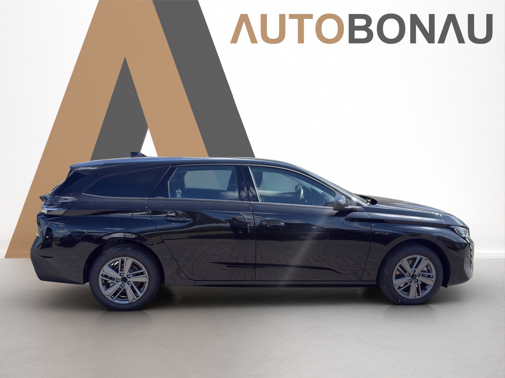 PEUGEOT 308 SW 1.2 Hybrid Style-image-17