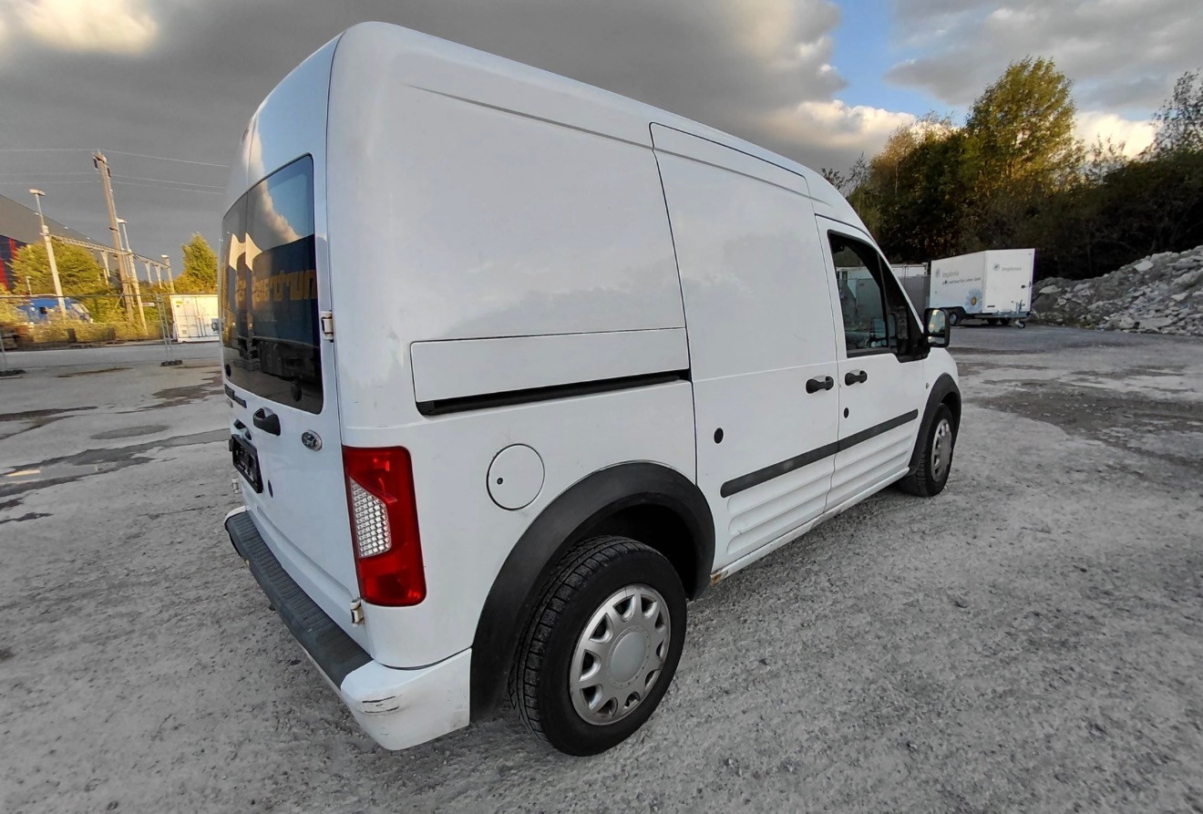 FORD Transit Connect Van T230 1.8 TDCi L Trend-image-6