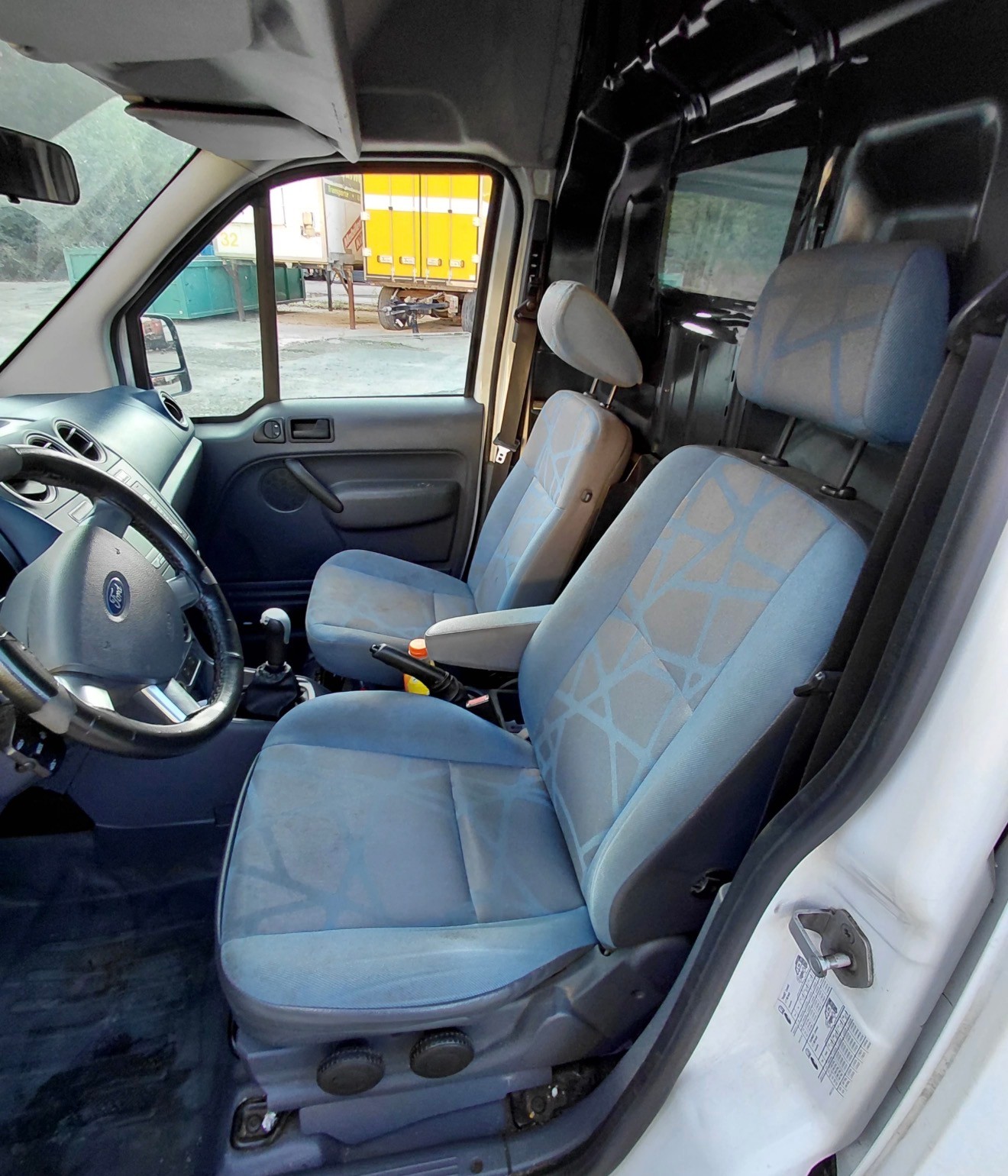 FORD Transit Connect Van T230 1.8 TDCi L Trend-image-9