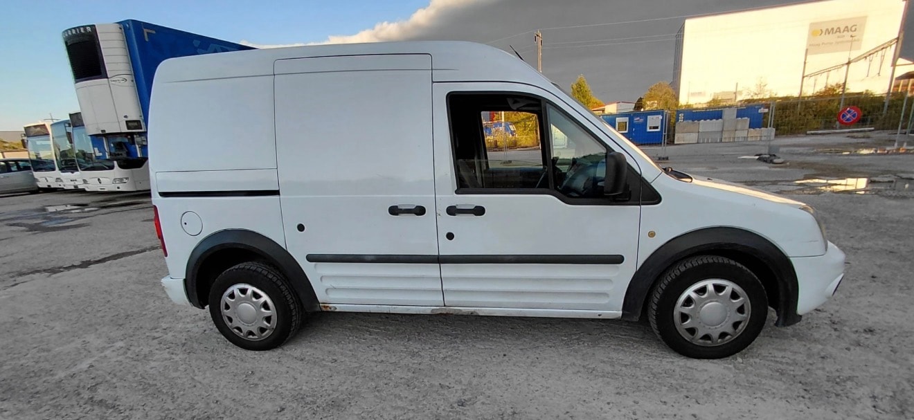 FORD Transit Connect Van T230 1.8 TDCi L Trend-image-4