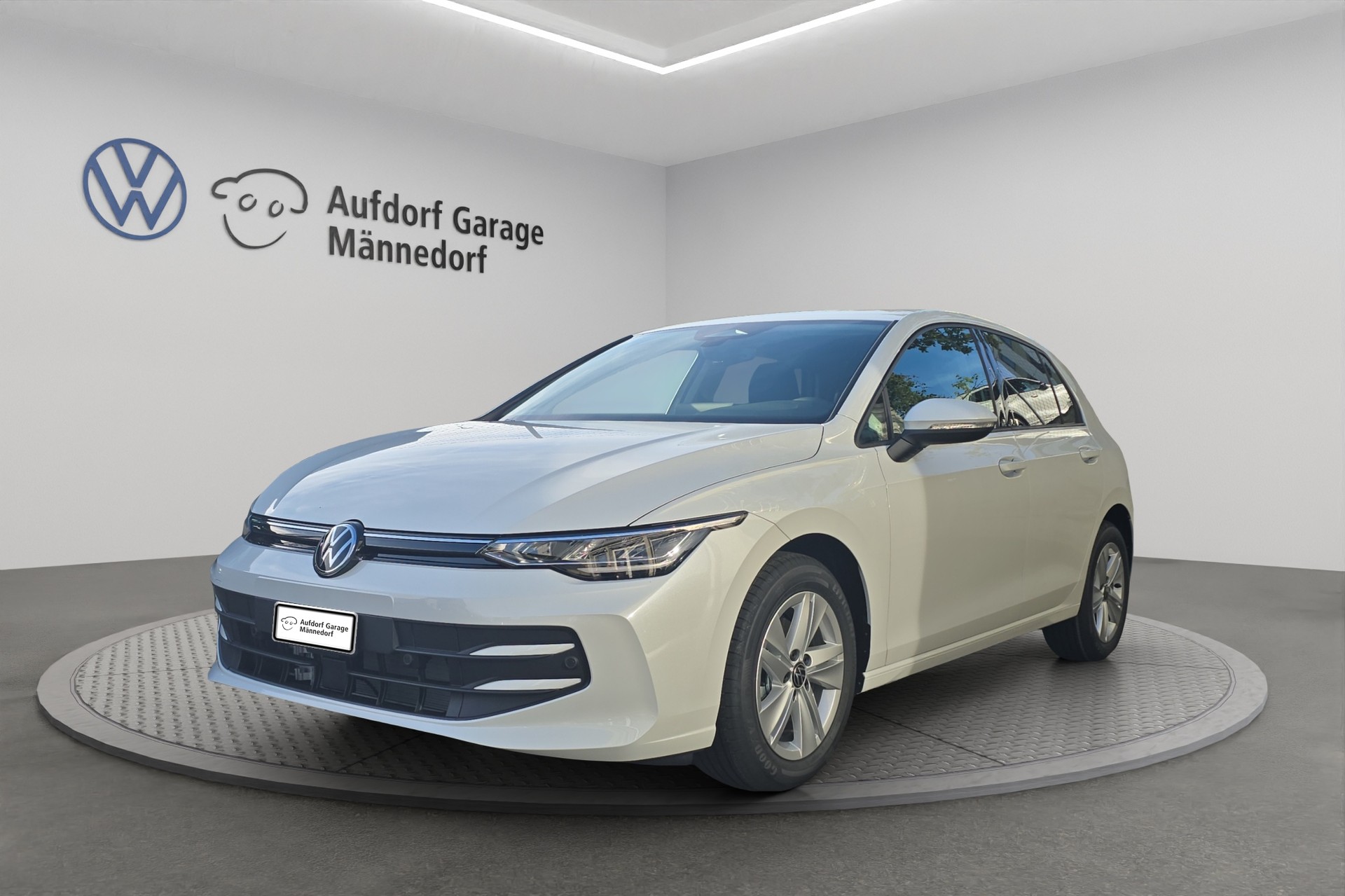 VW Golf 1.5 e TSI mHEV Value DSG-image-0