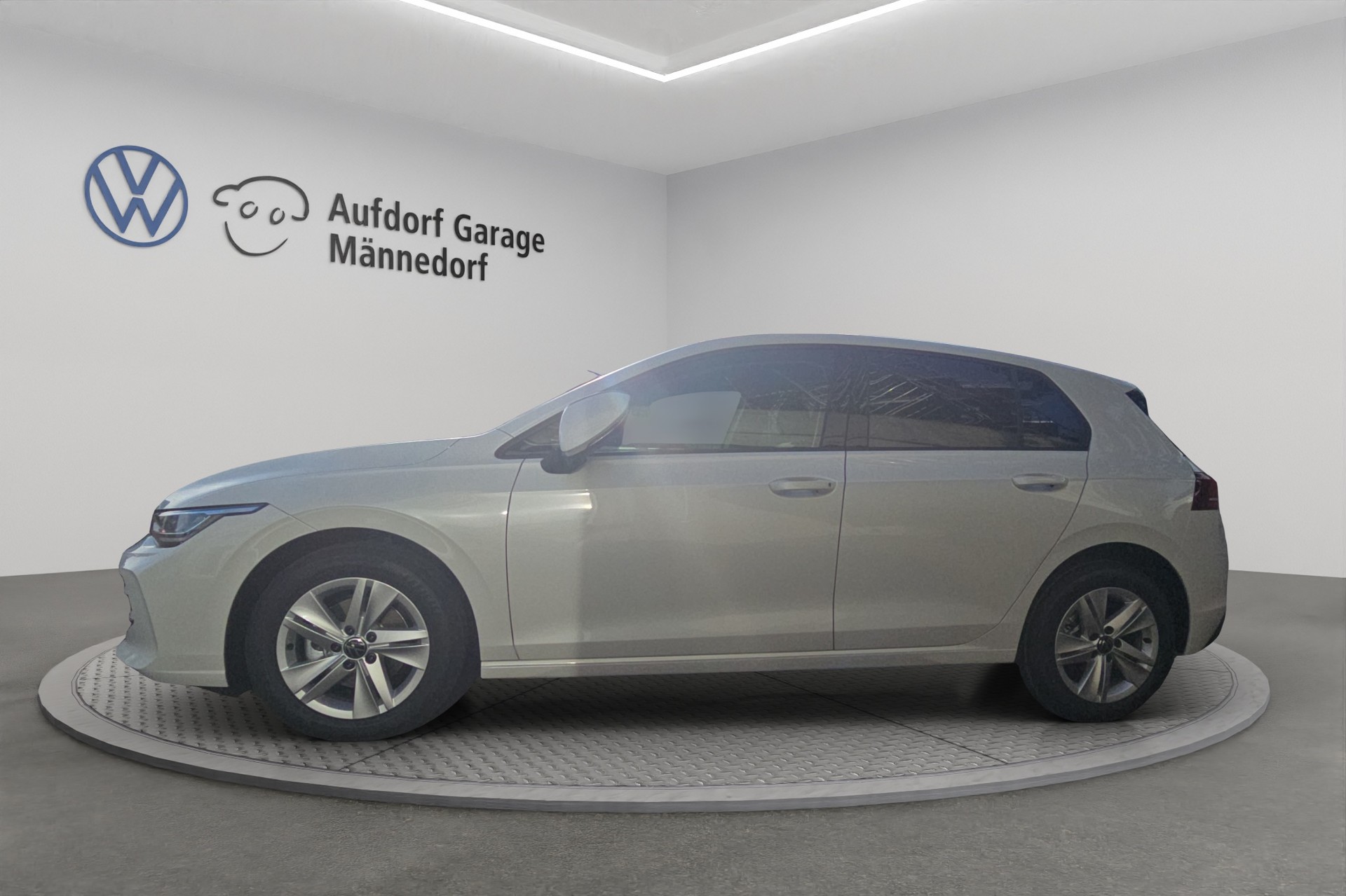 VW Golf 1.5 e TSI mHEV Value DSG-image-2