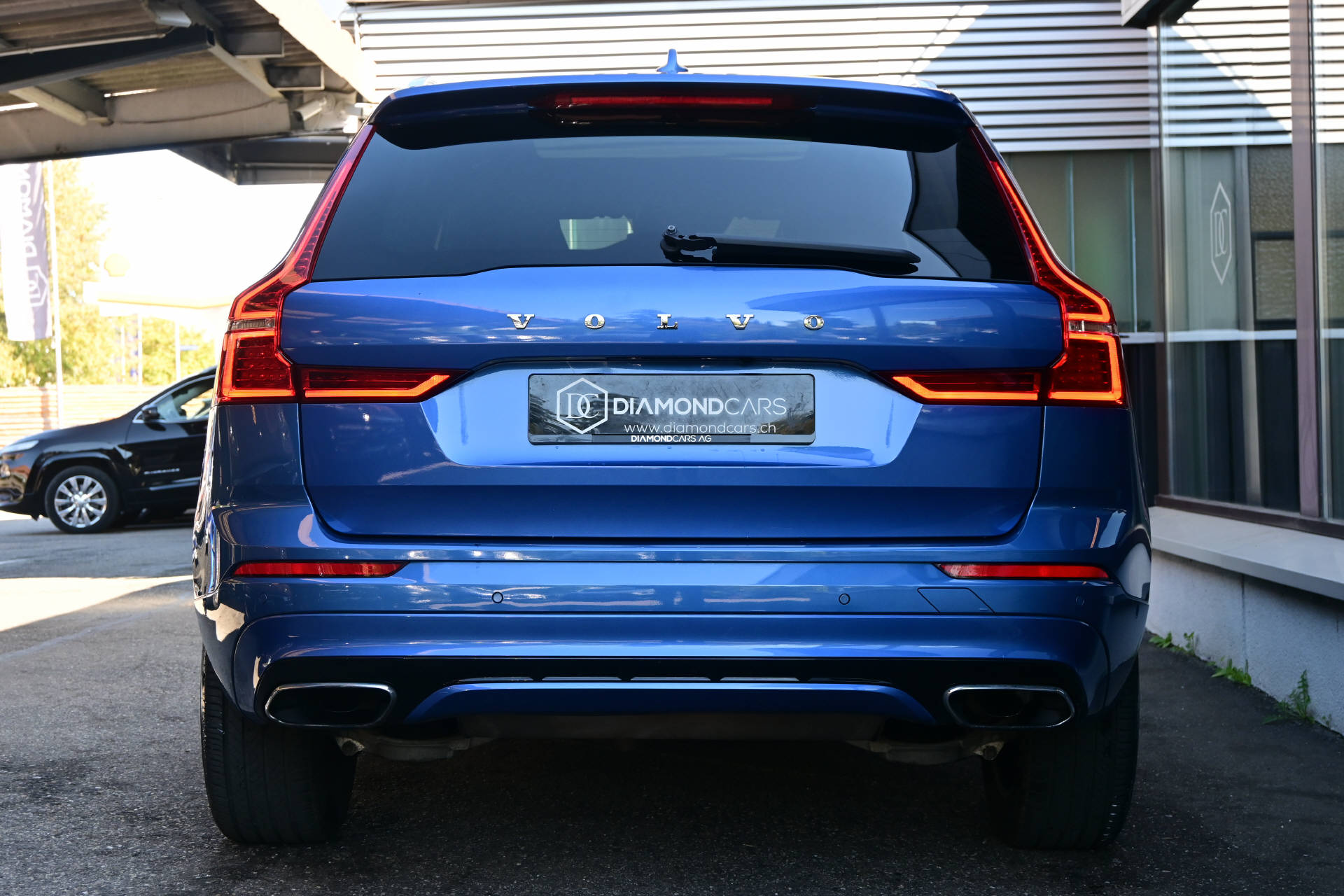 VOLVO XC60 2.0 T8 TE R-Design AWD-image-6