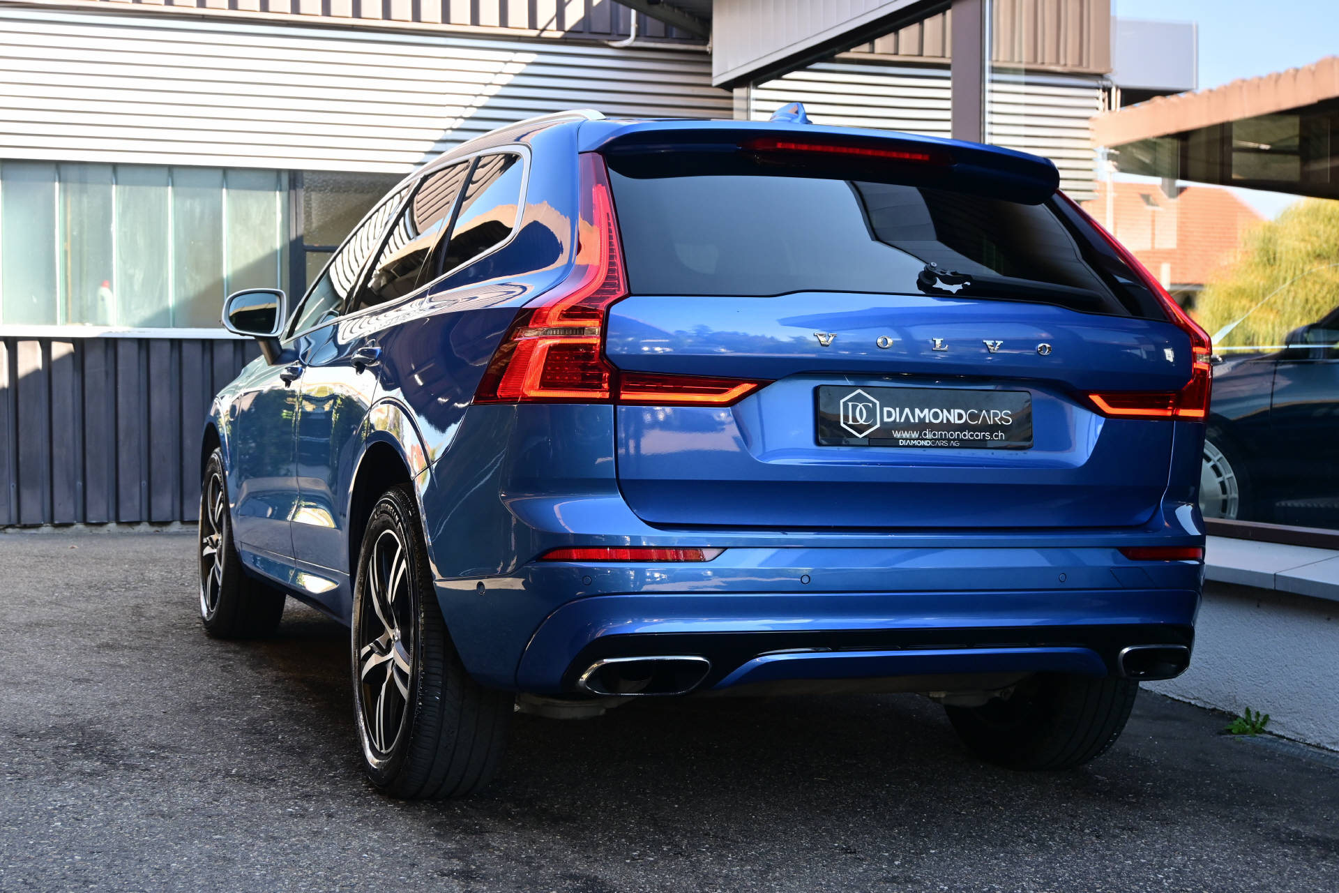 VOLVO XC60 2.0 T8 TE R-Design AWD-image-5