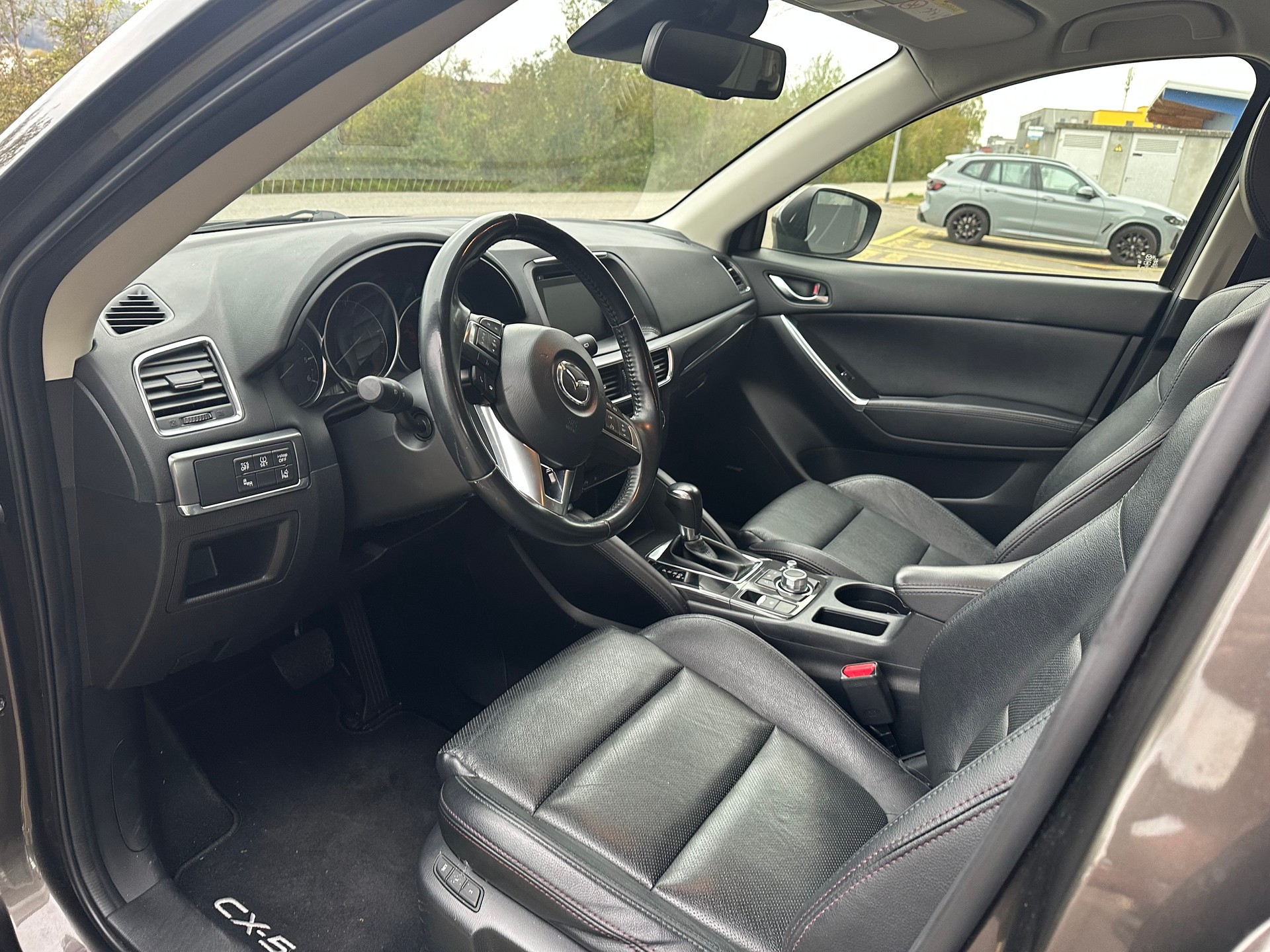 MAZDA CX-5 2.2 D HP Revolution AWD Automatic-image-5