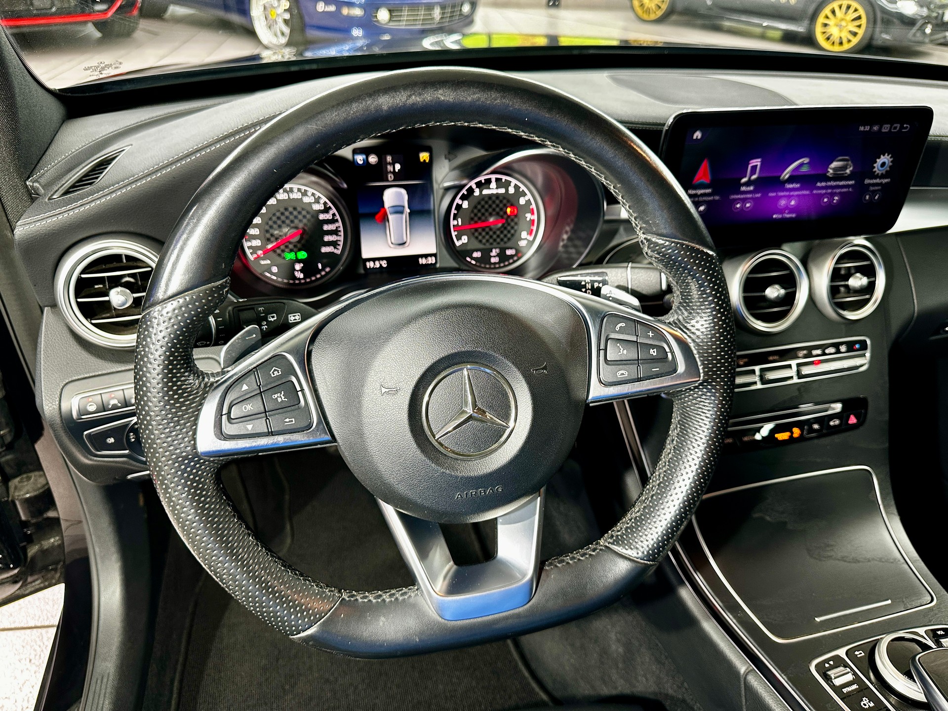 MERCEDES-BENZ C 43 AMG 4Matic 9G-Tronic-image-15