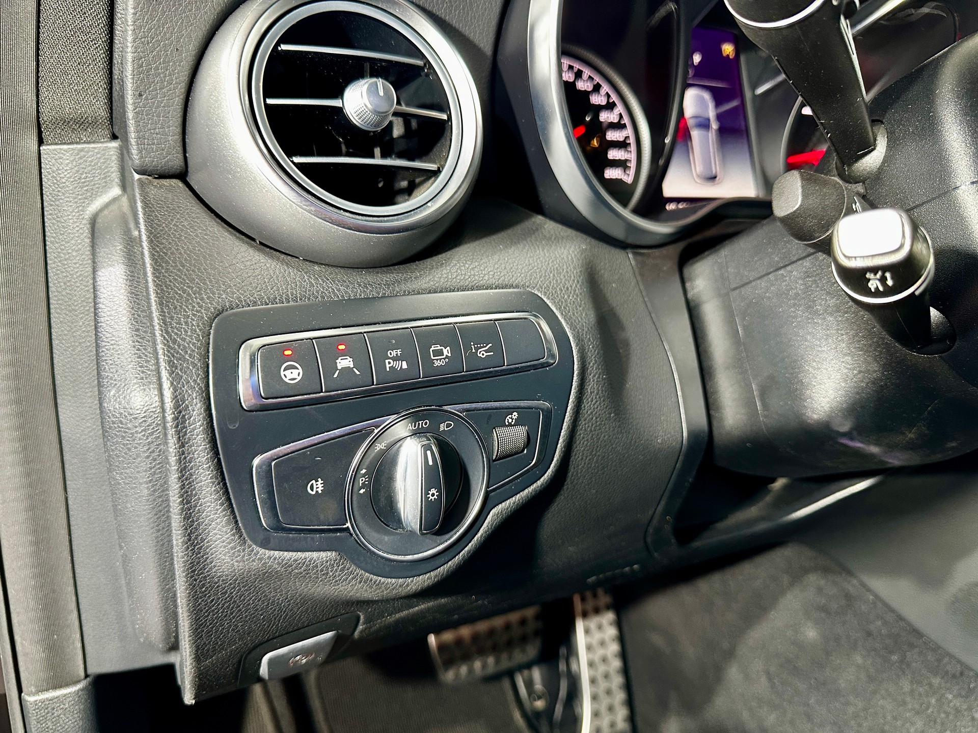 MERCEDES-BENZ C 43 AMG 4Matic 9G-Tronic-image-27
