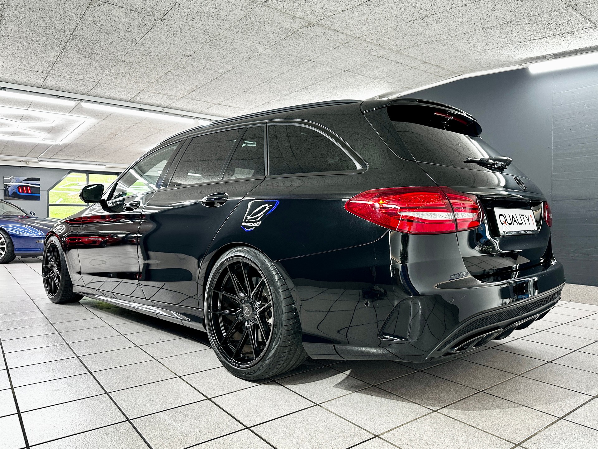 MERCEDES-BENZ C 43 AMG 4Matic 9G-Tronic-image-6