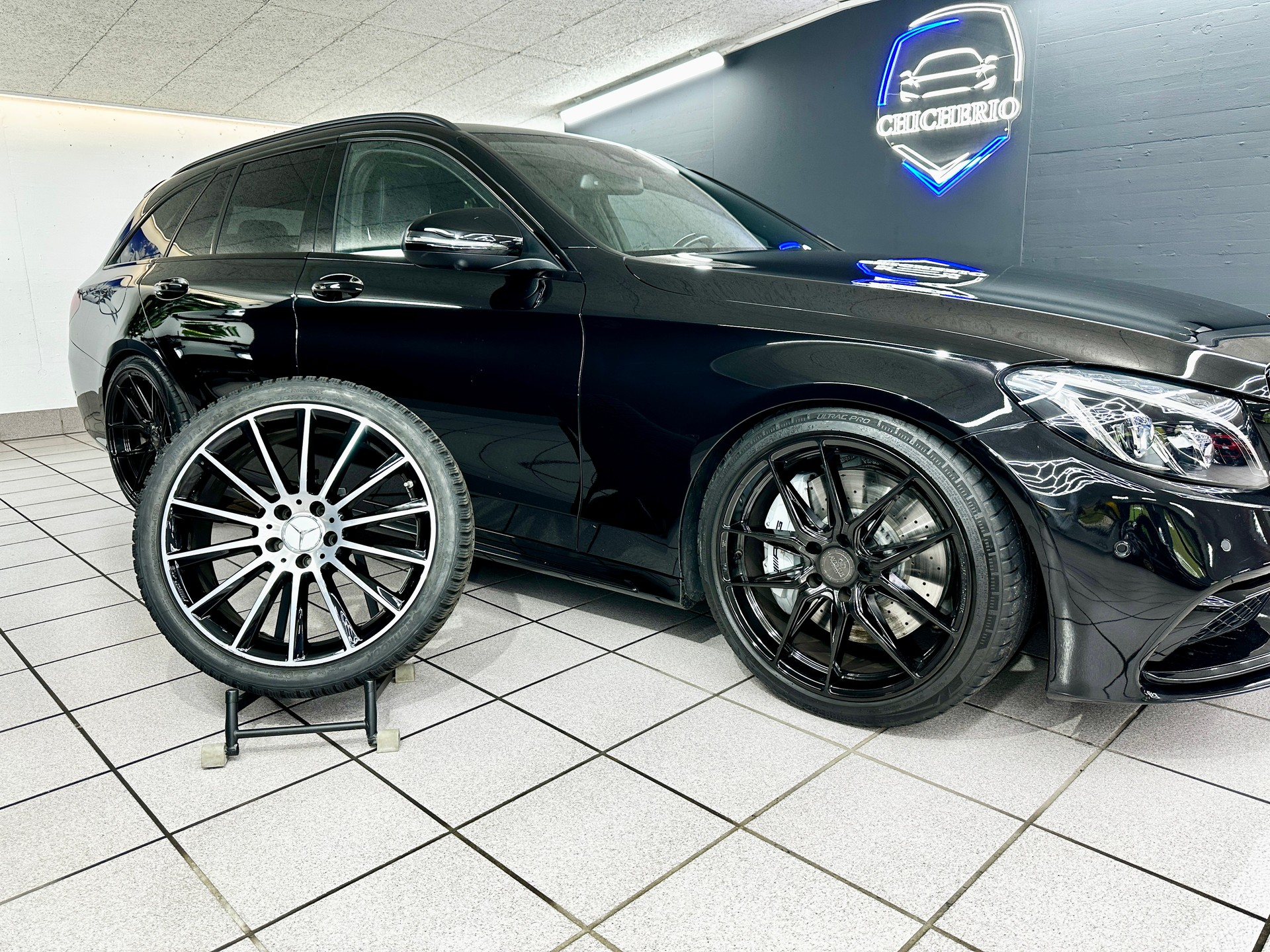 MERCEDES-BENZ C 43 AMG 4Matic 9G-Tronic-image-10