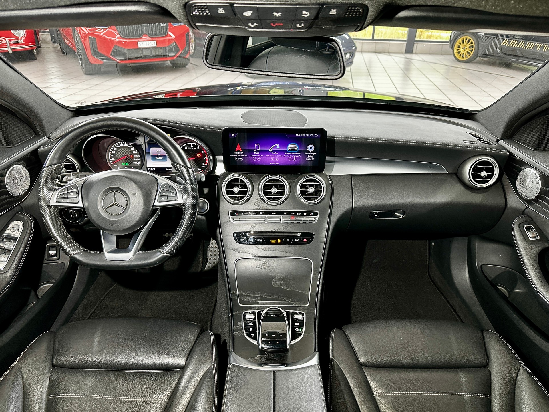 MERCEDES-BENZ C 43 AMG 4Matic 9G-Tronic-image-17