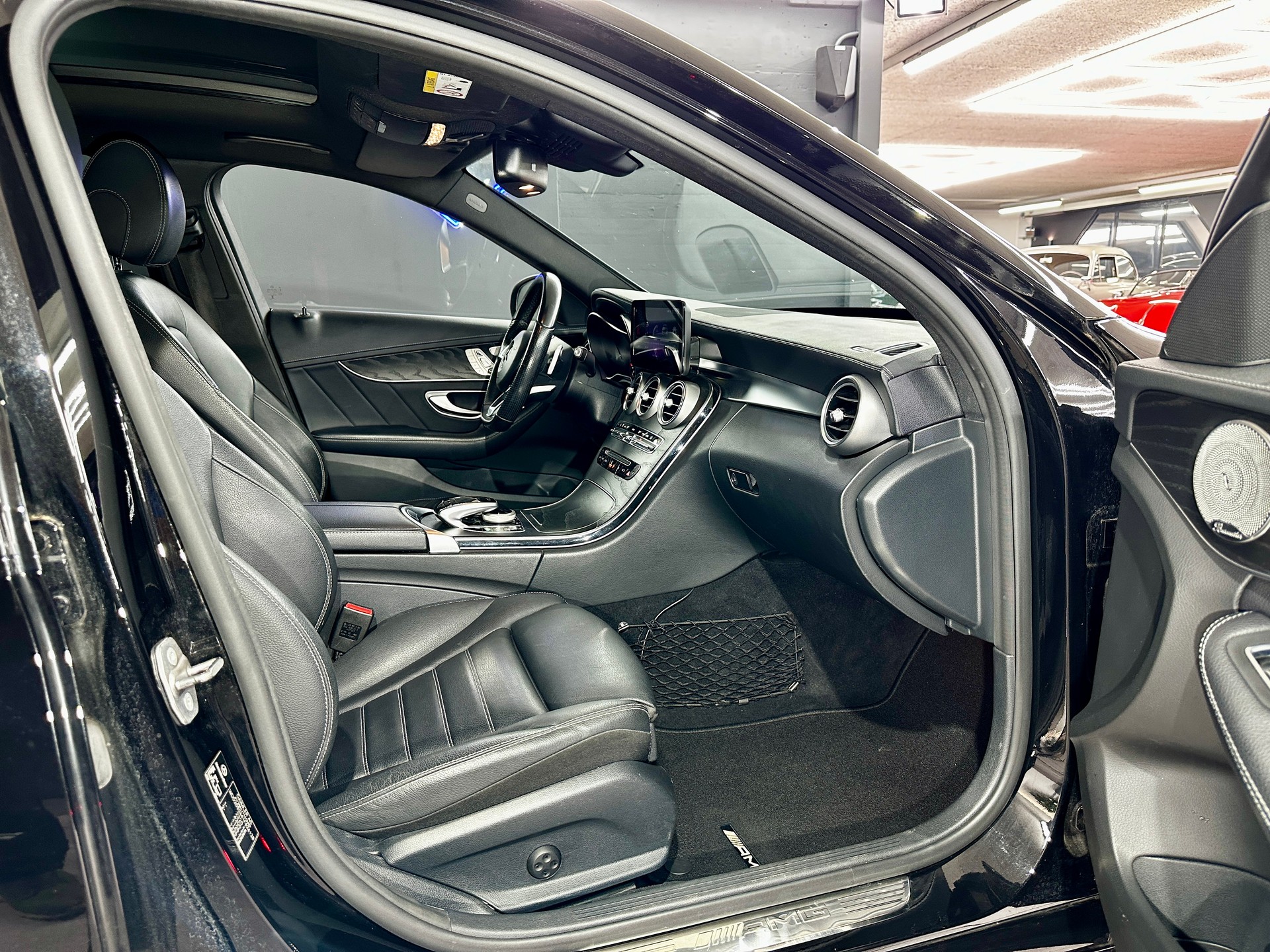 MERCEDES-BENZ C 43 AMG 4Matic 9G-Tronic-image-13